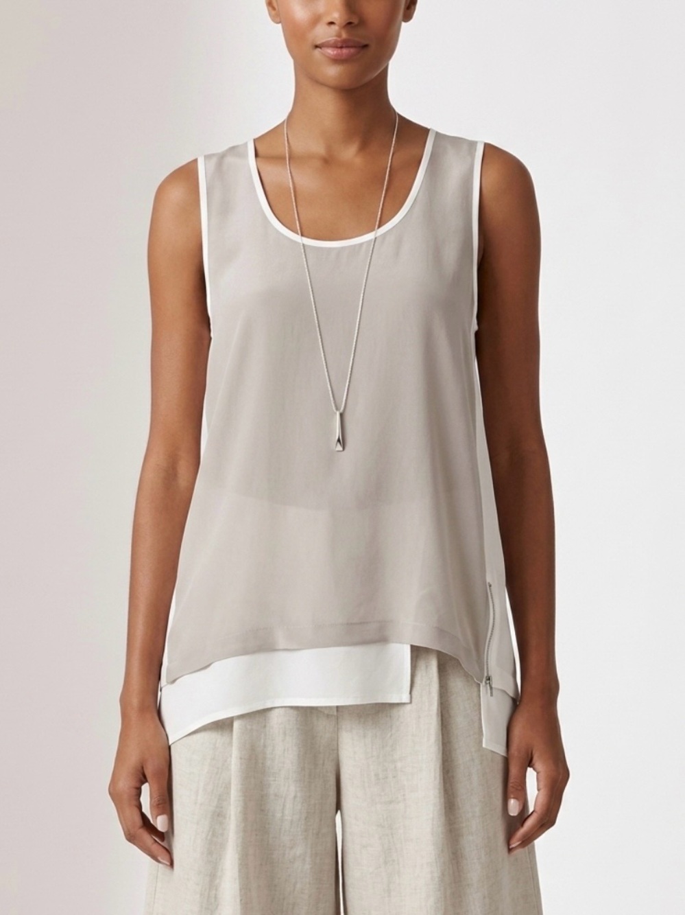 NWT Gold Hawk 100% Silk Tunic Top Sz M Tan White Zip Detail Minimalist Lagenlook